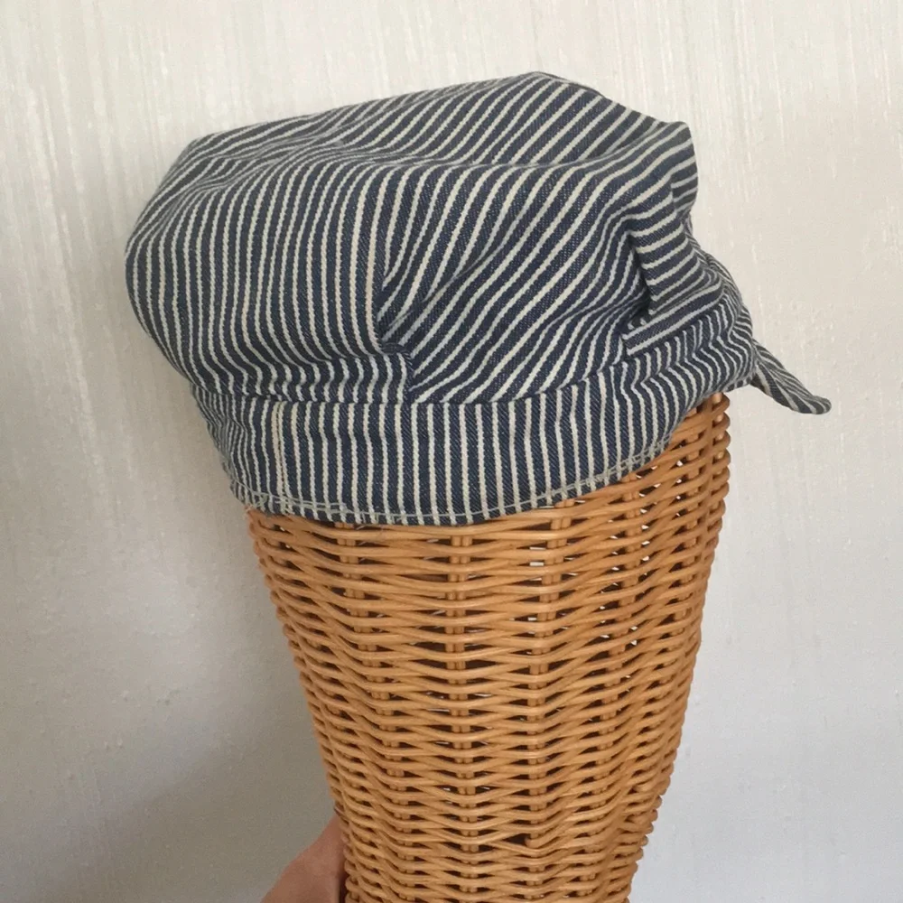 Vintage Dorfman Pacific Co Cotton Striped Blue and White Cotton Cap train XS